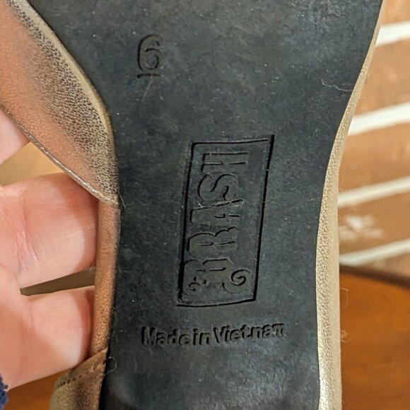 Brash D'Orsay Pumps - Picture 9 of 9